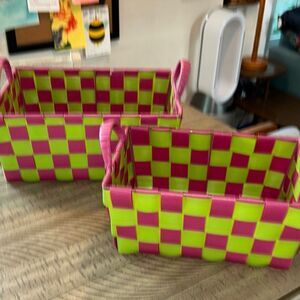 Recycled ♻️ Plastic Neon Pink Green Checkered Baskets 🌺